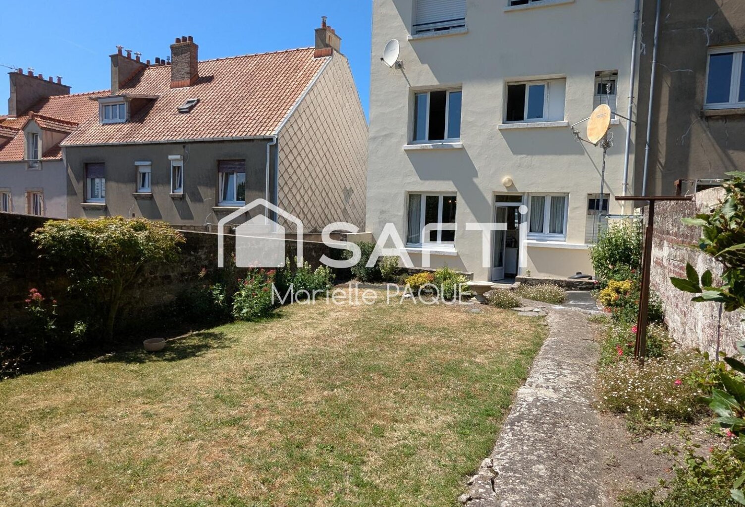 PETITE COPROPRIETE - LUMINEUX - JARDIN — photo 1