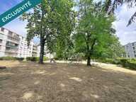 APPARTEMENT T 5 TRES LUMINEUX A PROXIMITE DU RER C — photo 2