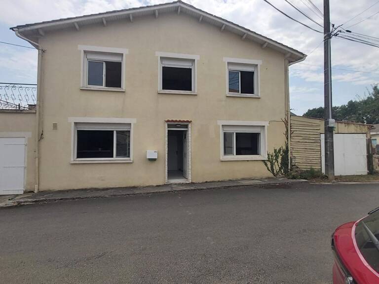 Maison d'habitation secteur calme de Dirac — photo 1