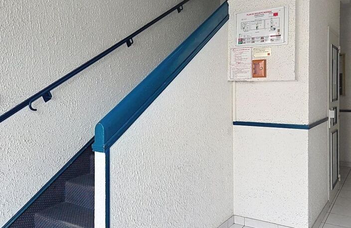 Prêt à mettre ses meubles — photo 3