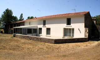 Maison 8 Pièces 223 m² à vendre à Saint-Maurice-le-Girard (85390)