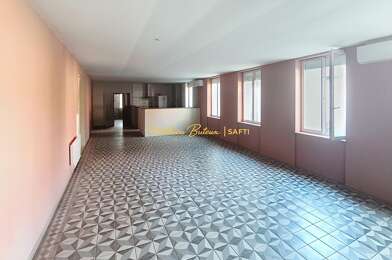Maison 8 pièces 140000 €