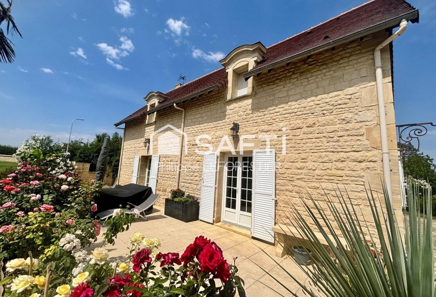 5 km d'Argences. Très belle maison de 5 chambres. — photo 1
