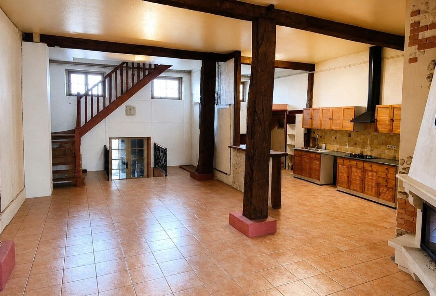 Maison de caractère aux beaux volumes au cœur de Buzançais — photo 1