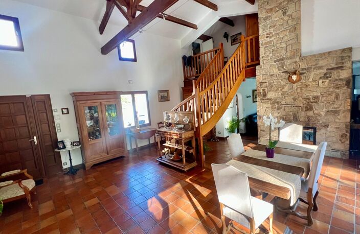 Grande maison familiale en excellent état - Aucun travaux à prévoir. — photo 2