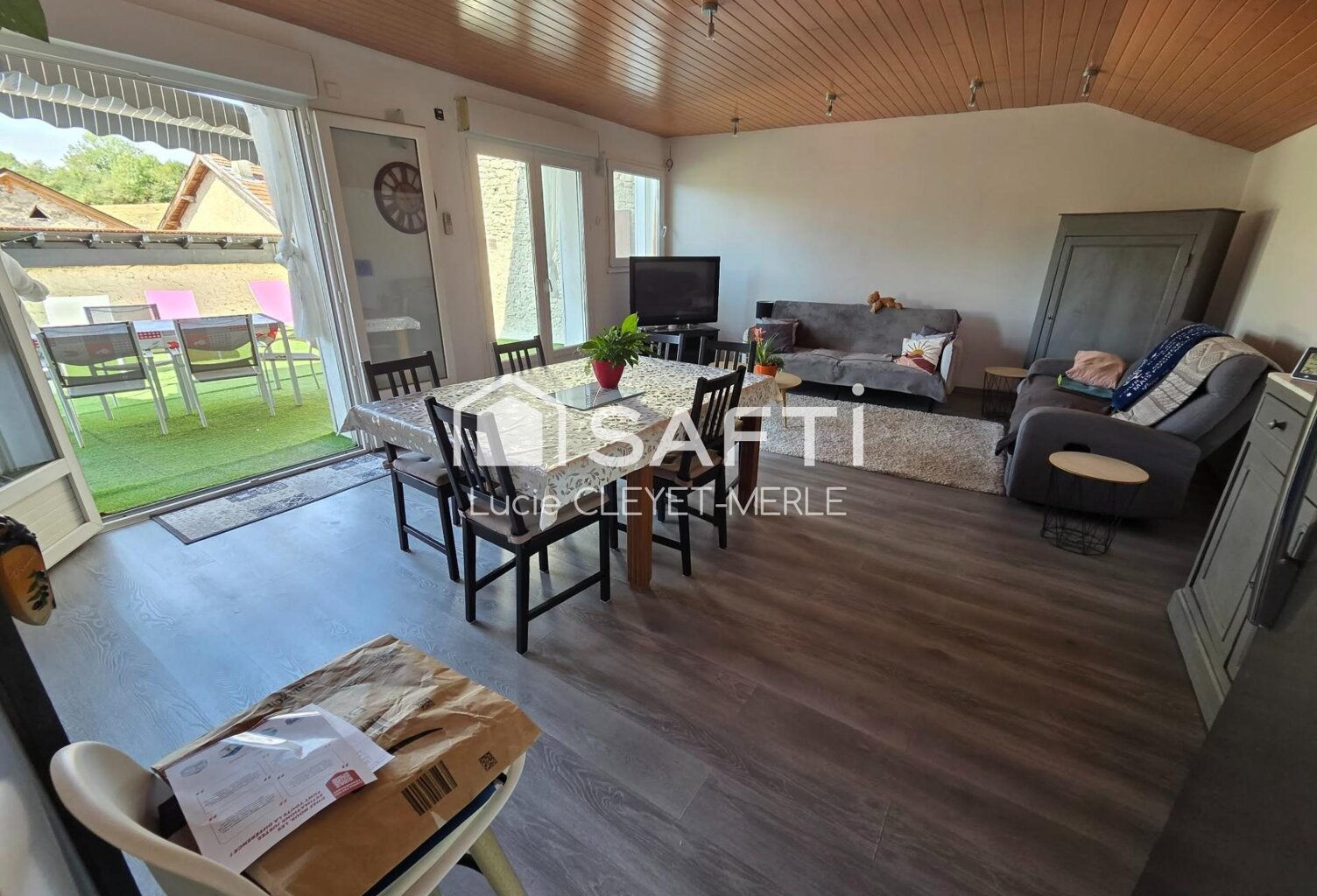 Maison en pierre de 134 m², 6 pièces — photo 1