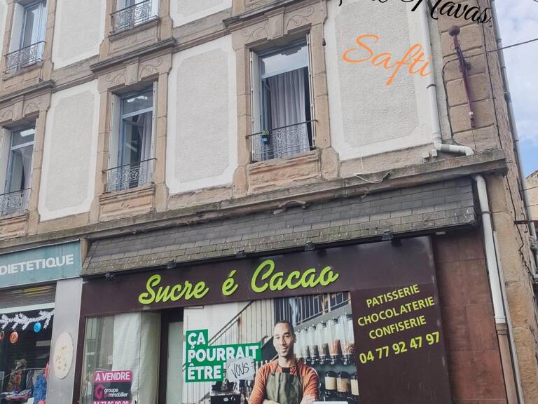 Appartement de type F3 avec cuisine équipée récente avec local commercial au RDC. Pouvant être dissocié offrant la possibilité de faire 2 locations séparer! — photo 1