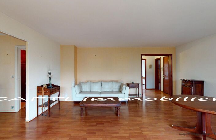 Grand appartement 109m2  3/4 Chambres  cave  box privé 2 voitures - Résidence privée. — photo 3
