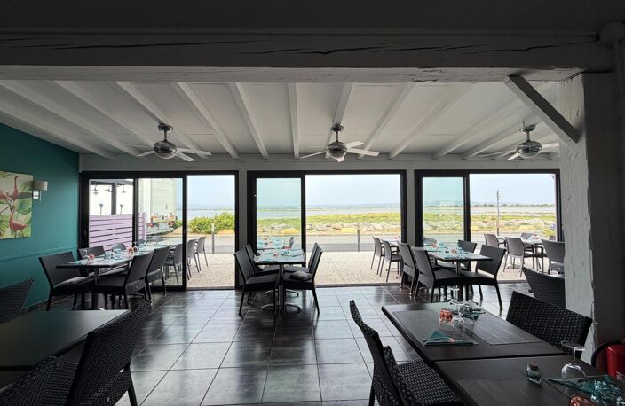 RESTAURANT EMPLACEMENT EXCEPTIONNEL FACE A L'ETANG — photo 5