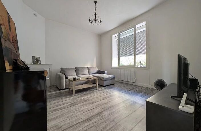APPARTEMENT AUX ALLURES D'UNE PETITE MAISON — photo 2