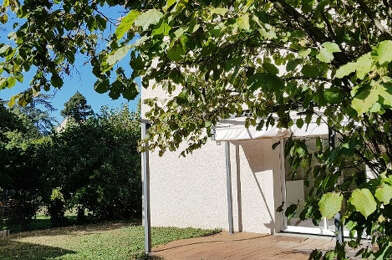 Maison 7 pièces 2250 €