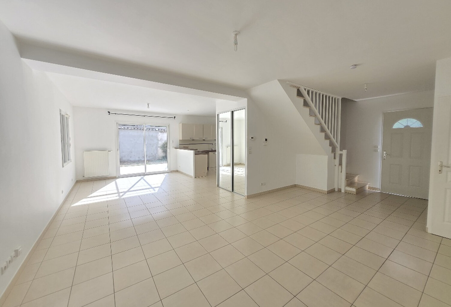 Villa type 7 de 130 m2 hab. implantée sur Terrain clos de 43 — photo 1