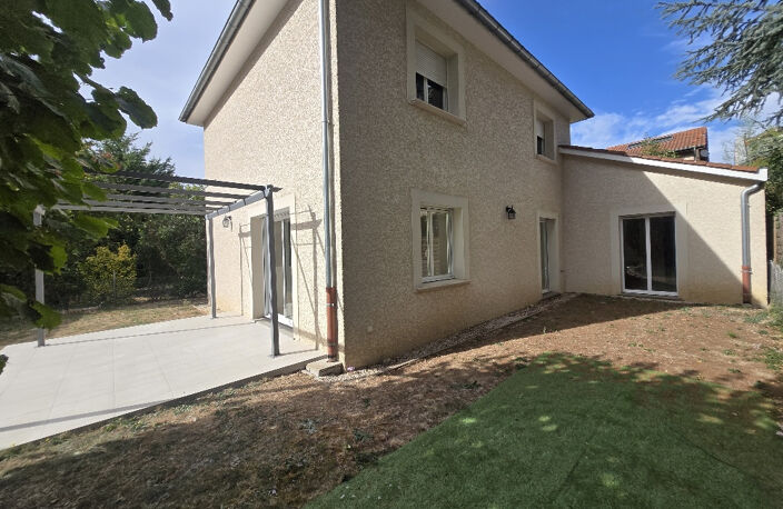 Villa type 7 de 130 m2 hab. implantée sur Terrain clos de 43 — photo 2