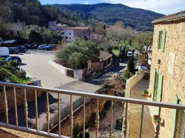 Location appartement non meublé T2 de 52m2 avec terrasse au — photo du bien