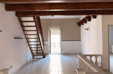 Appartement 3 pièces 740 €