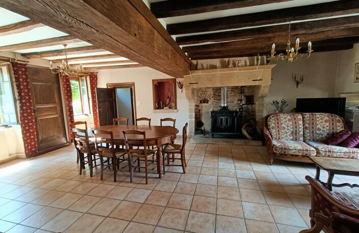 Vente maison 11 pièces 225 m² Chauffailles (71170) — photo 2