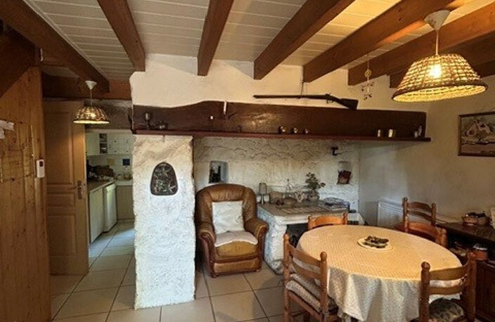 Propriété en Pierre 90m2 avec dépendances à VANOSC — photo 4