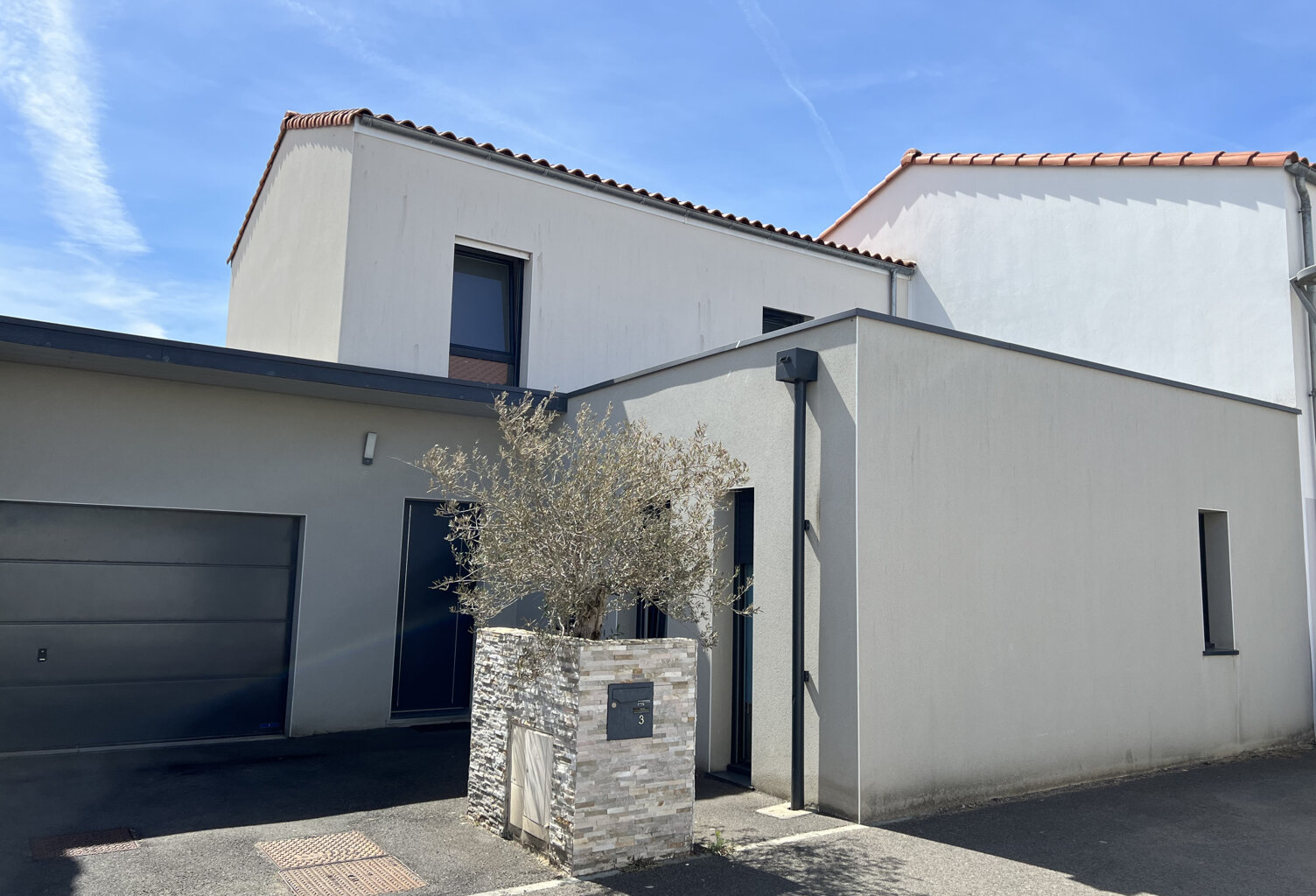 Maison contemporaine 2019   Quartier des Roses, à deux pas d — photo 1