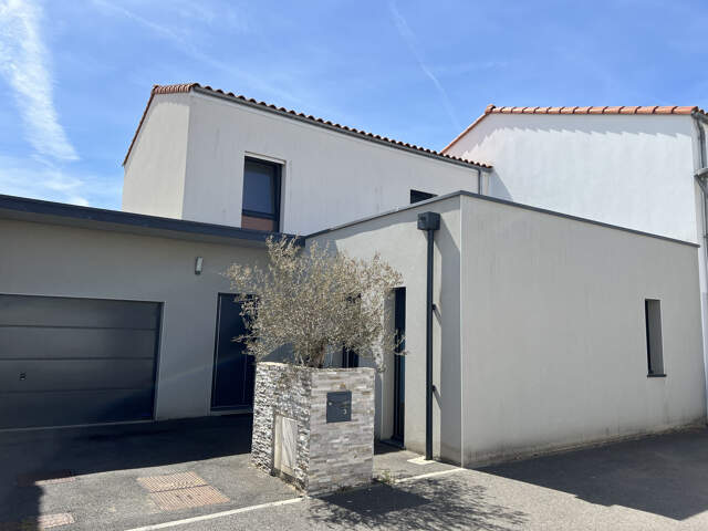 Maison contemporaine 2019   Quartier des Roses, à deux pas d — photo du bien