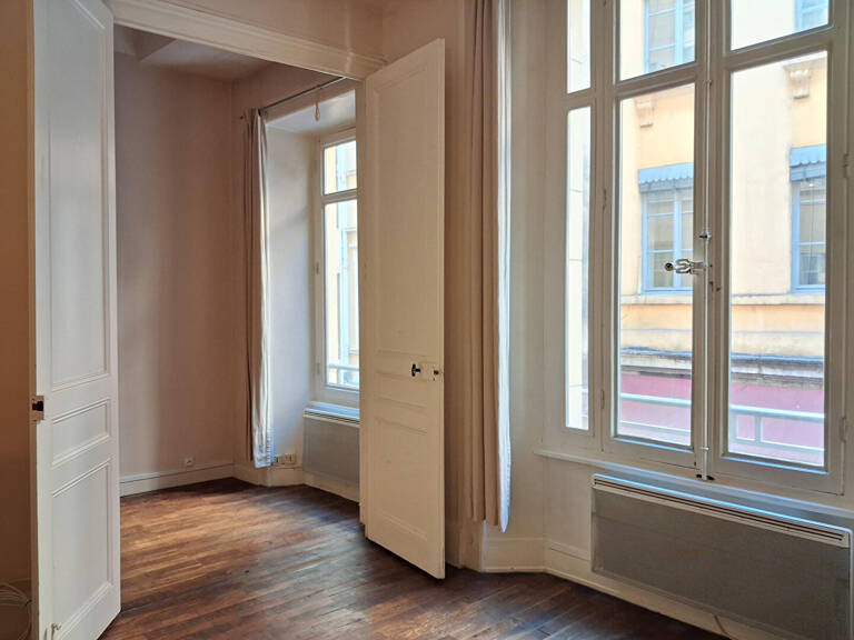 Appartement T2 possibilité T3 rue Mercière — photo 1