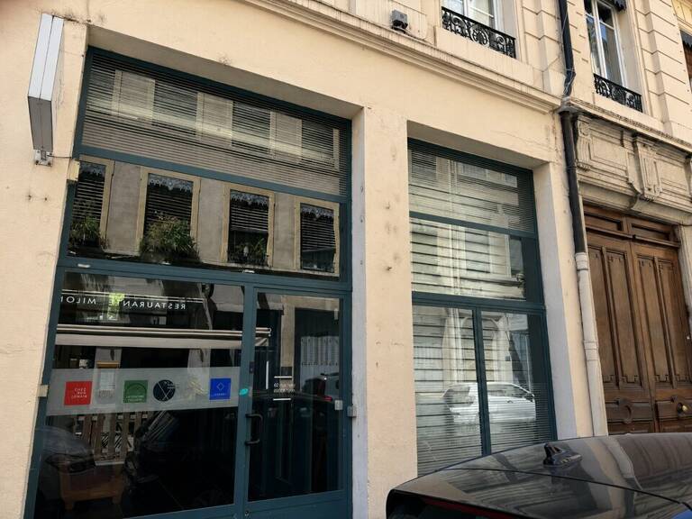 LOCAL COMMERCIAL / BUREAUX à LOUER — photo 1