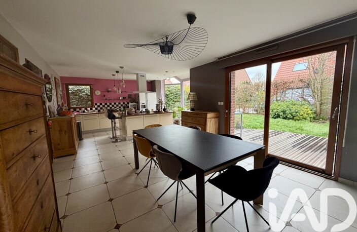 Vente Maison/villa 8 pièces — photo 2