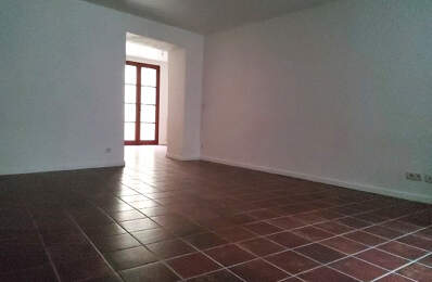 T 3  avec cour - 75 m² environ — photo du bien