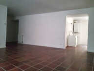 T 3  avec cour - 75 m² environ — photo 2