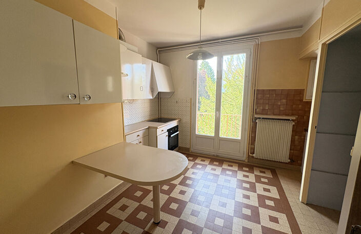 Appartement Voiron 3 pièce(s) 75.36 m2 — photo 3