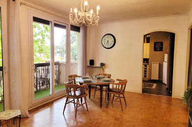 Appartement 3 pièces 860 €