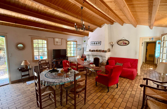 MAISON DE CHARME à 100m de l'Océan - 117 M² - 5 CHAMBRES - A VENDRE - SAINT VINCENT SUR JARD — photo 5