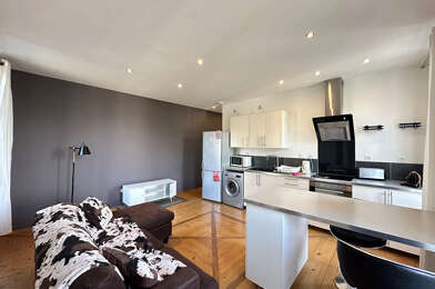 Appartement 2 pièces 806 €