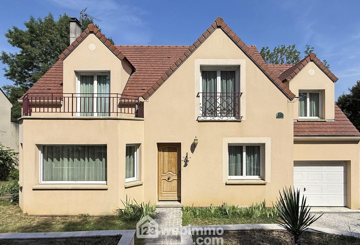 Maison - 151m² - Sucy-en-Brie — photo 1