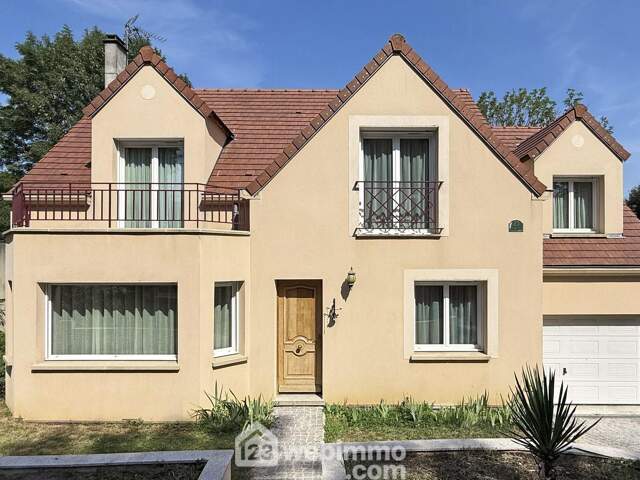 Maison - 151m² - Sucy-en-Brie — photo du bien