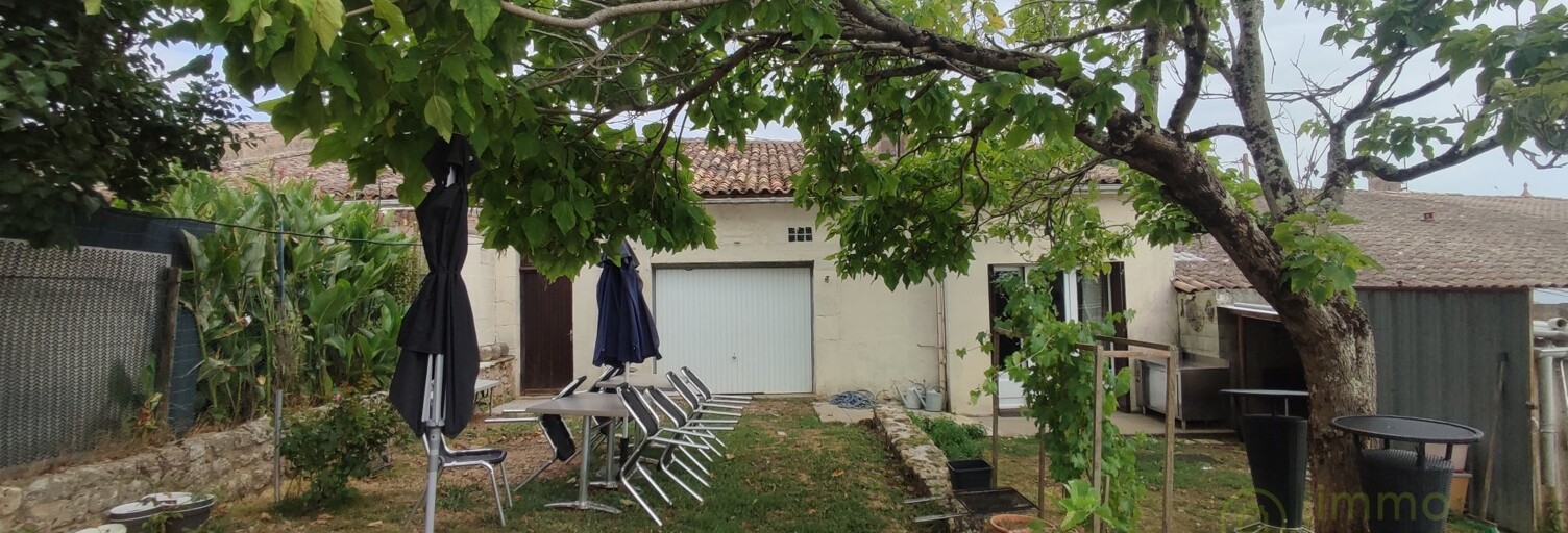 Maison 4 Pièces 130 m² à vendre à Saint-Bonnet-sur-Gironde (17150)