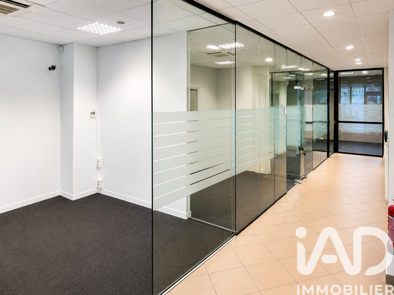 Vente Boutique/Local commercial 180 m&sup2; — photo 1