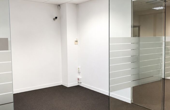 Vente Boutique/Local commercial 180 m&sup2; — photo 3