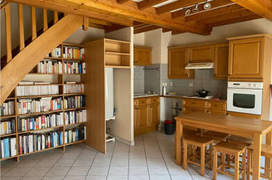 Appartement 3 pièces 800 €