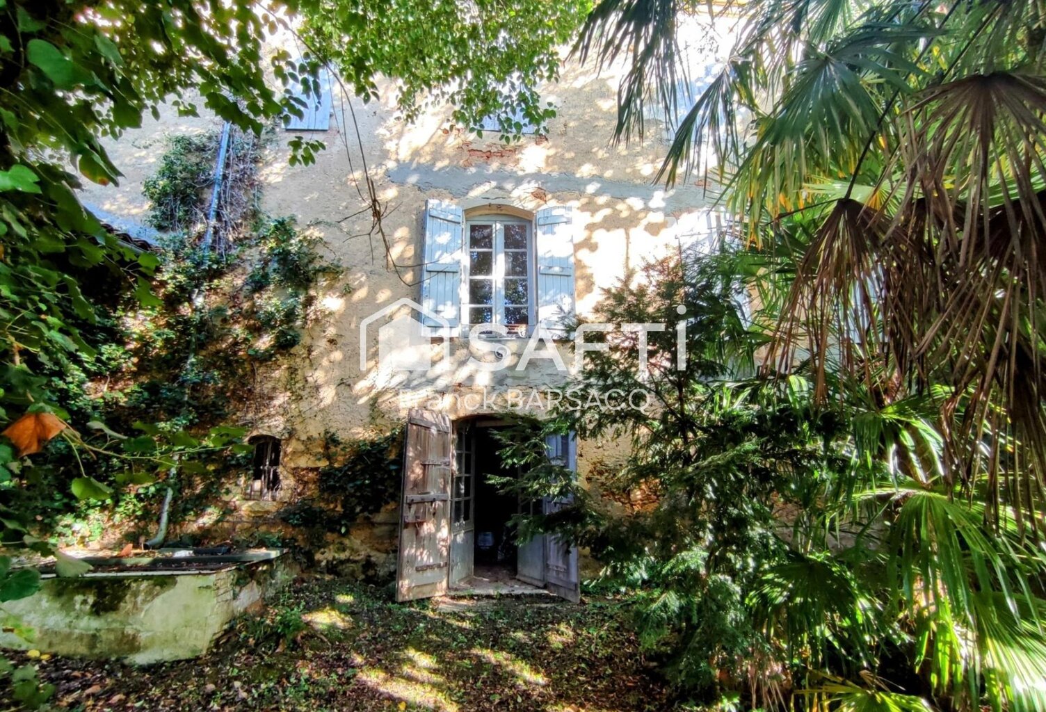 ANCIEN PRESBYTERE AVEC JARDIN PANORAMIQUE — photo 1