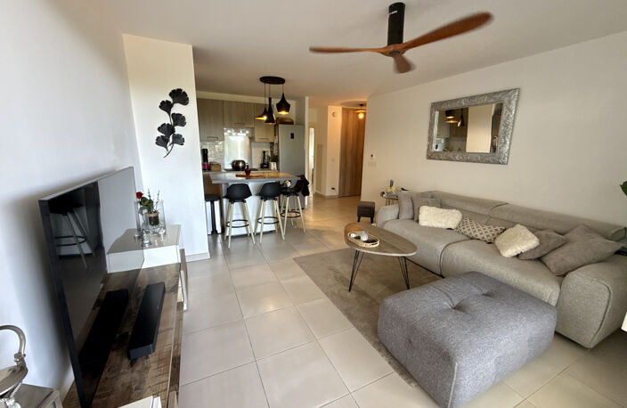 Superbe T3 moderne de 2019 avec terrasse et aperçu mer   Sai — photo 2
