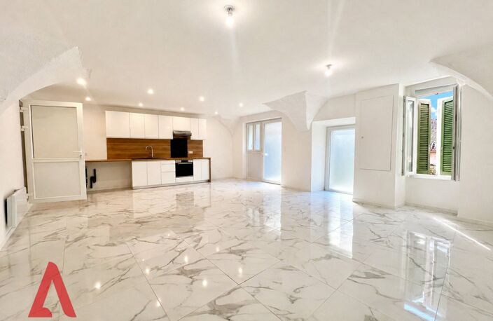 Belle maison de caractère de 200m2 avec 5 chambres en parfait état au cur historique de Roujan — photo 2