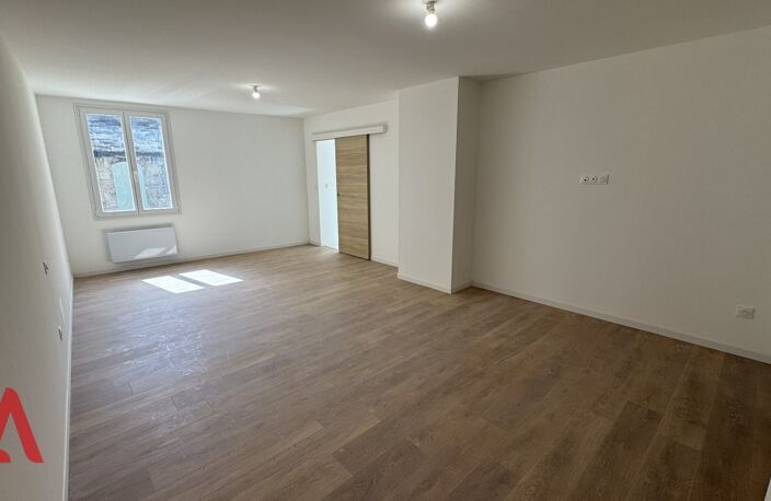 Belle maison de caractère de 200m2 avec 5 chambres en parfait état au cur historique de Roujan — photo 5