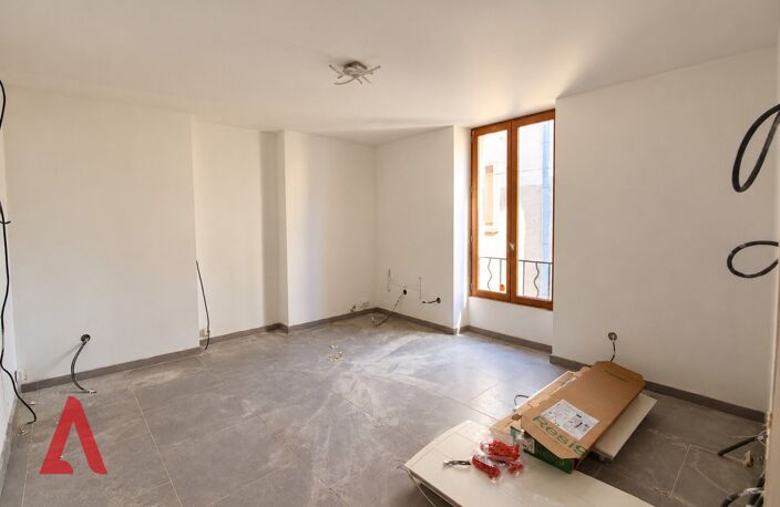 Maison de village avec garage et possibilité de créer jusqu'à 4 logements Airbnb  Fort potentiel d'investissement  Roujan  120 000  — photo 4