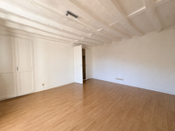 Appartement F3 au 1er étage d'un immeuble en centre village — photo 2
