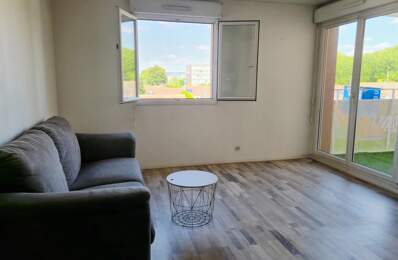 T2 avec Balcon et place de parking, au parc des provinces, dans résidence sécurisée — photo du bien