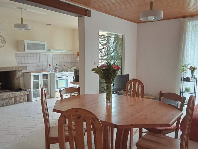 A rénover pour une surface totale d' environ 130 m2 — photo du bien