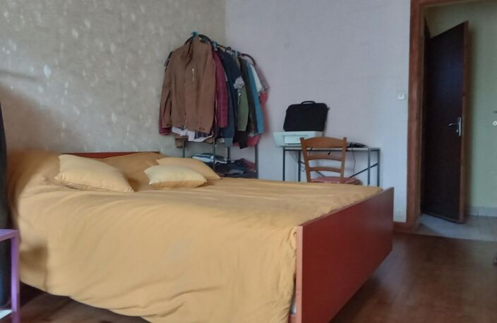 A rénover pour une surface totale d' environ 130 m2 — photo 5