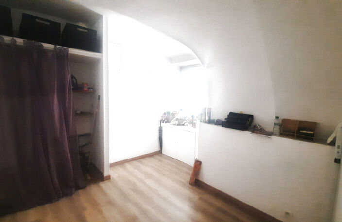 A VENDRE - MAISON DE VILLAGE - QUISSAC — photo 4