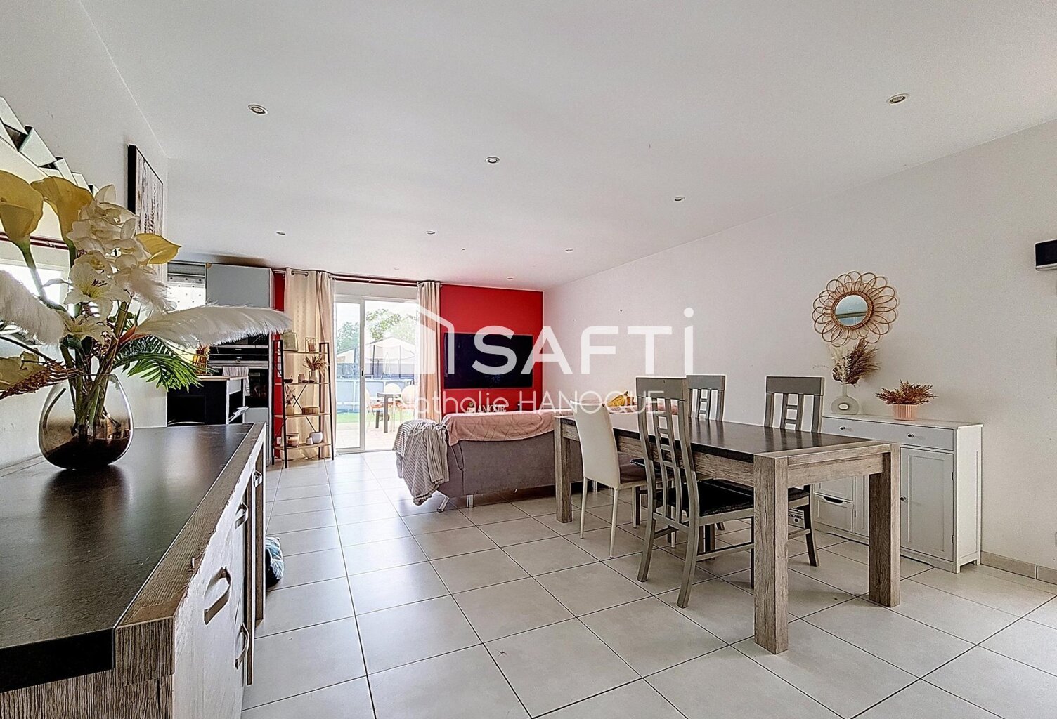 MAISON MODERNE — photo 1