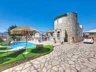 Villa de 154 m² + dépendance sur 587 m² de terrain — photo 2